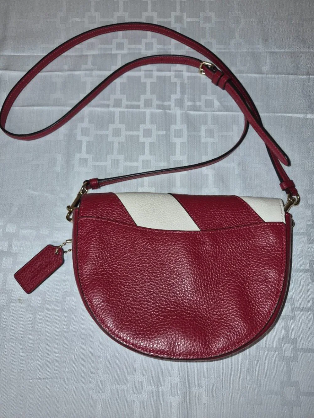 Coach Ellen Pebbled Leather Colorblock Saddle Crossbody Bag Red White